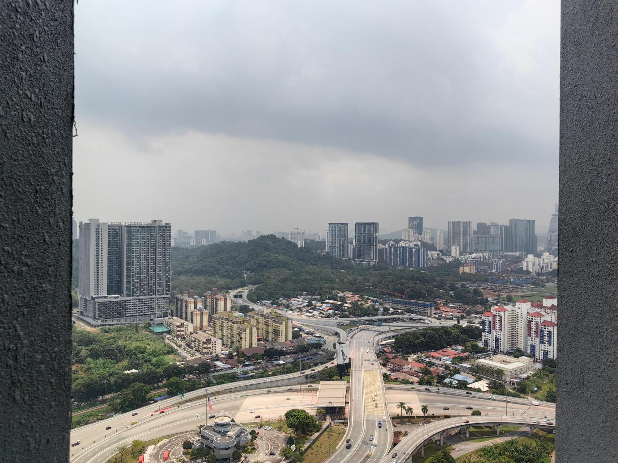 Apartemen Millerz Square By Rverse *