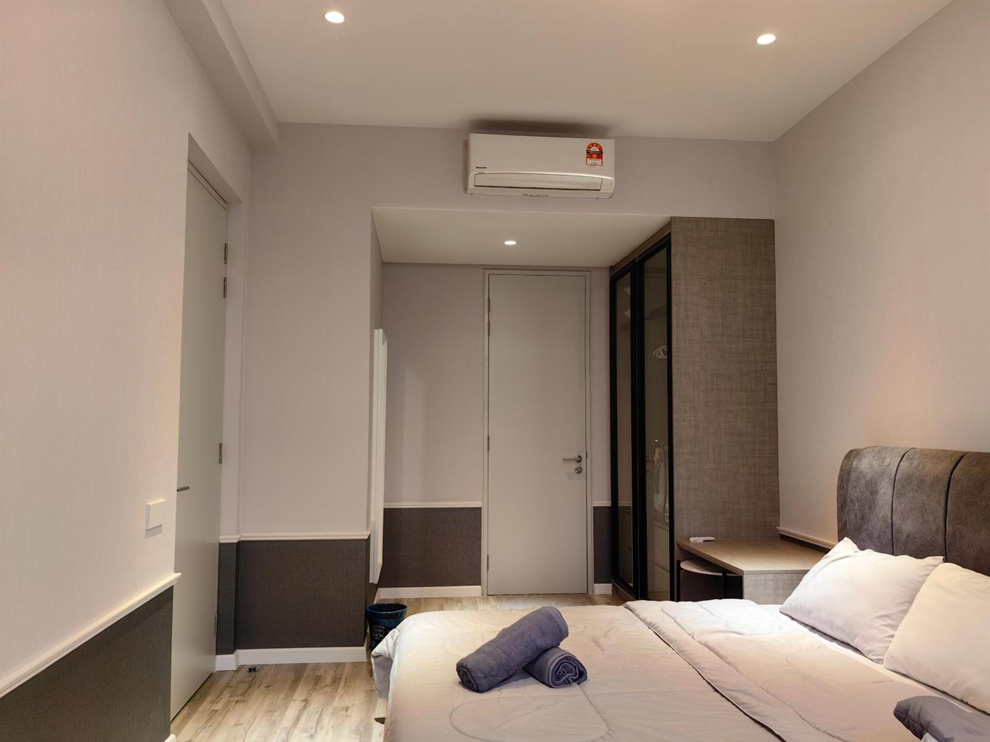 Millerz Square By Rverse Apartment