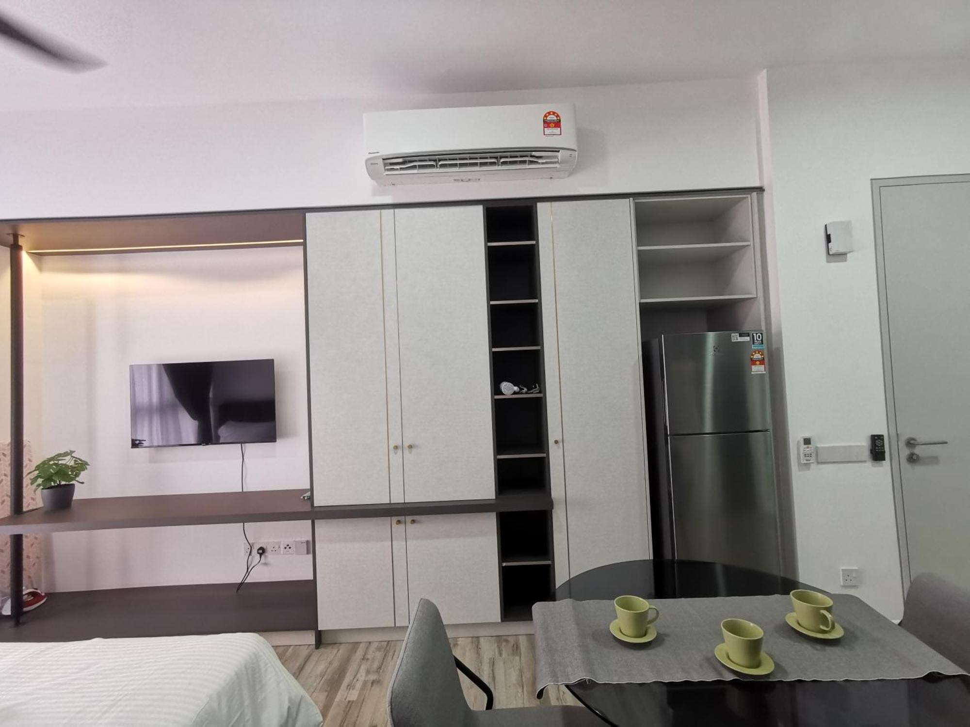 Millerz Square By Rverse Apartment