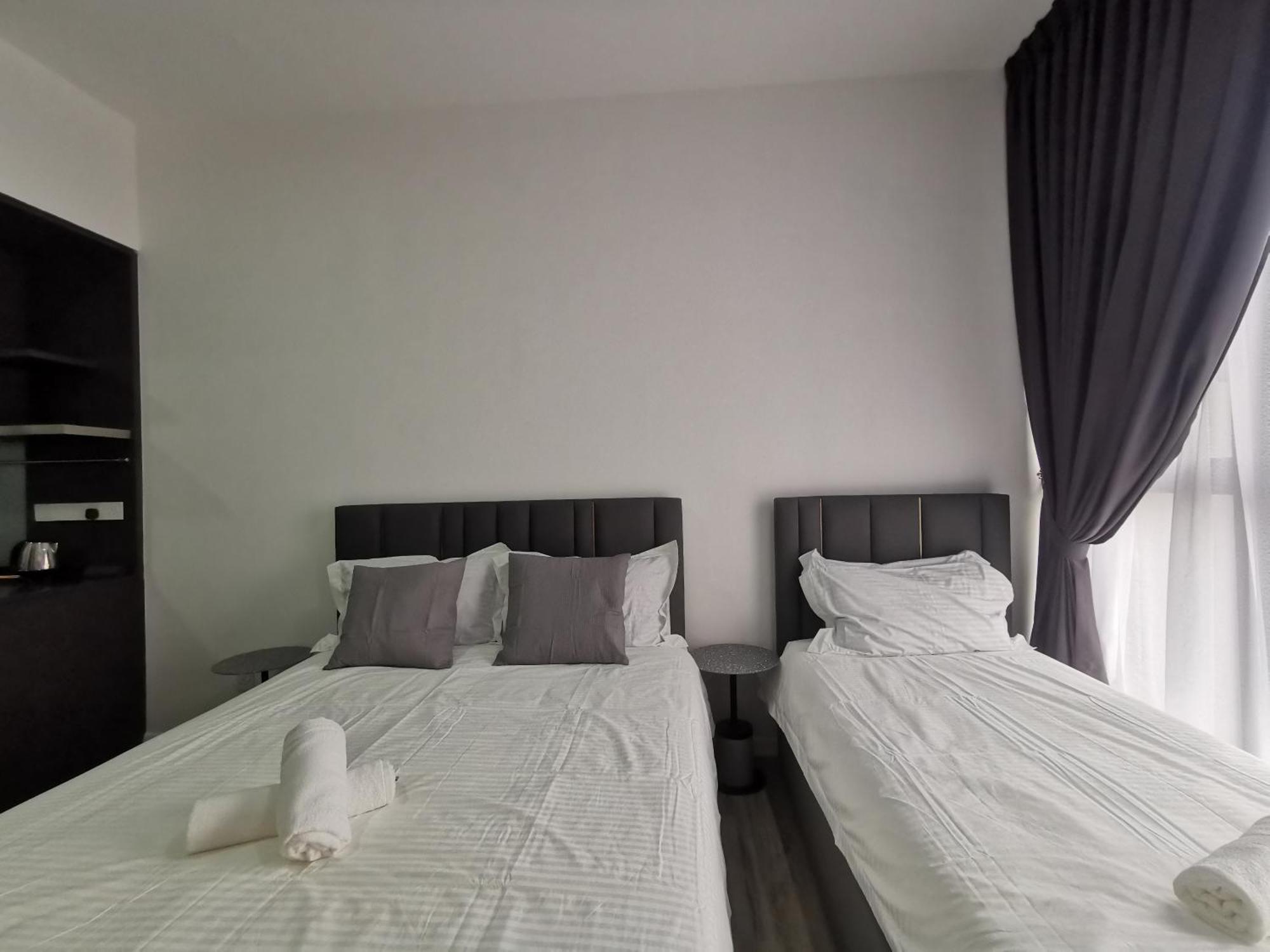 Apartment Millerz Square By Rverse