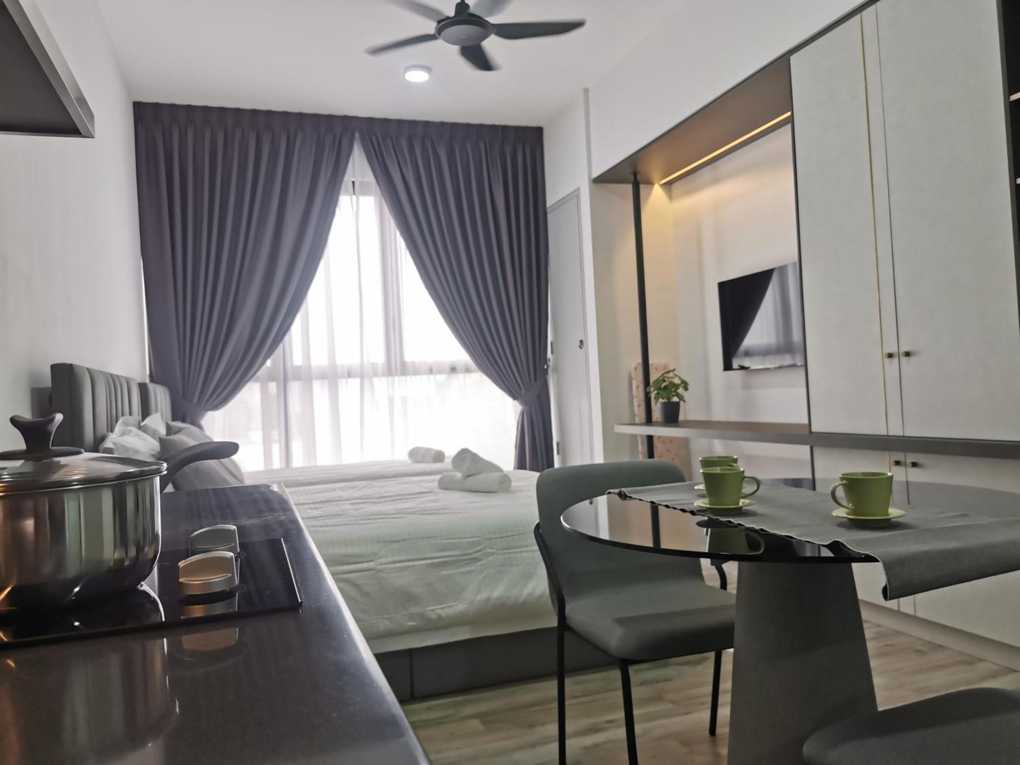 Millerz Square By Rverse Apartment